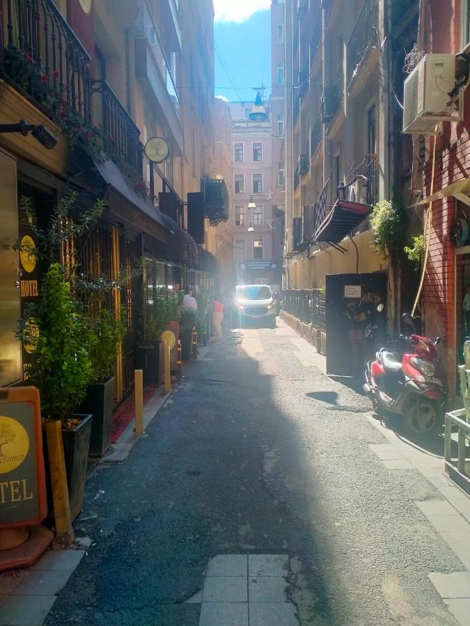 2 Bedrooms Area Located 1floor Apartament *